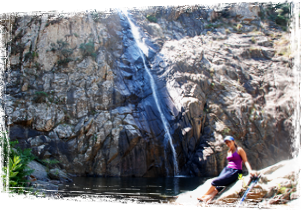 TREKKING